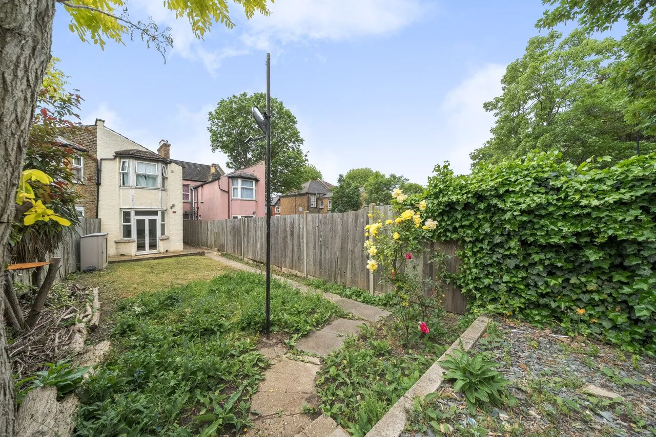 Brownhill Road, Catford, London, SE6, photo 12