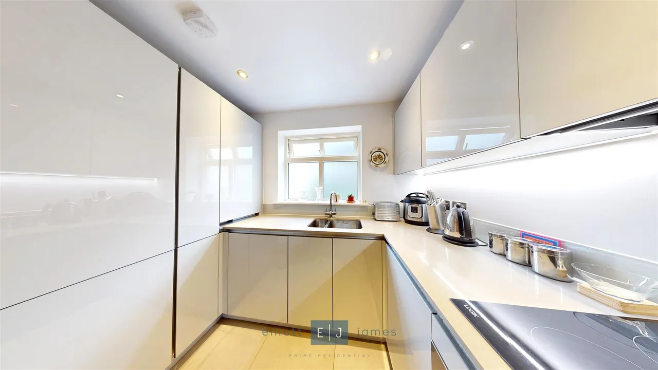 Buckingham Road, Epping, photo 3
