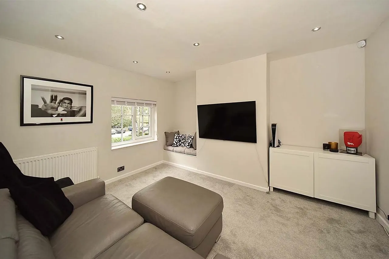 Bridgegreen House, New Road, Prestbury, photo 3