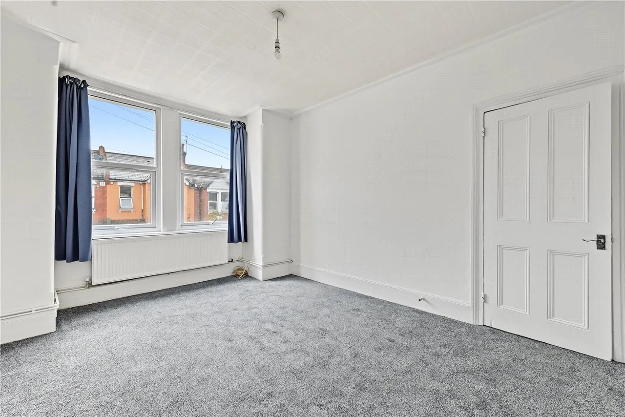 Deacon Road, London, NW2, photo 4