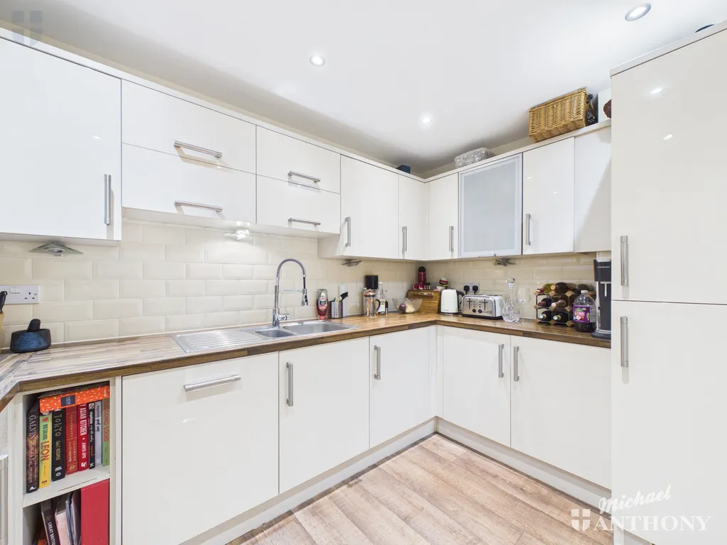 , Stanton House, Aylesbury, Coxhill Way, HP21 8FW, photo 9