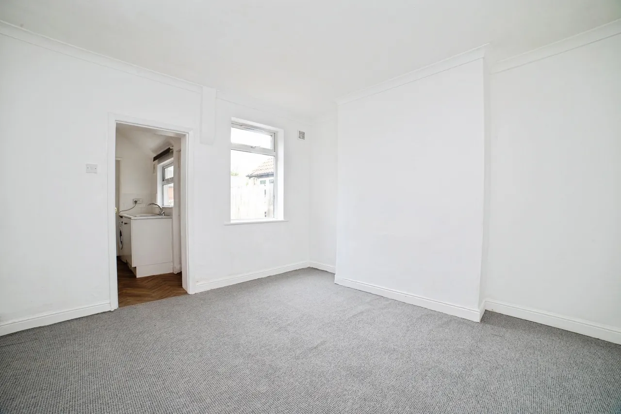 Bowling Street, Mansfield, Nottinghamshire, NG18, photo 3
