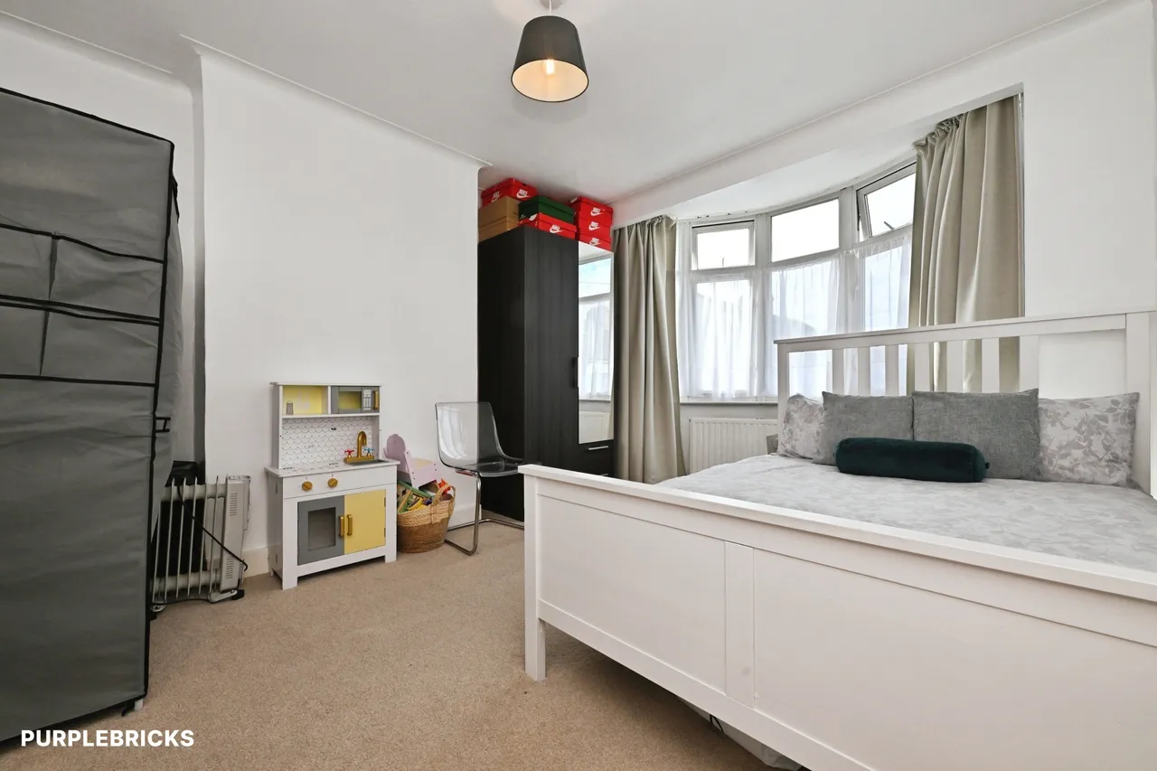 Lonsdale Avenue, Romford, RM7, photo 31