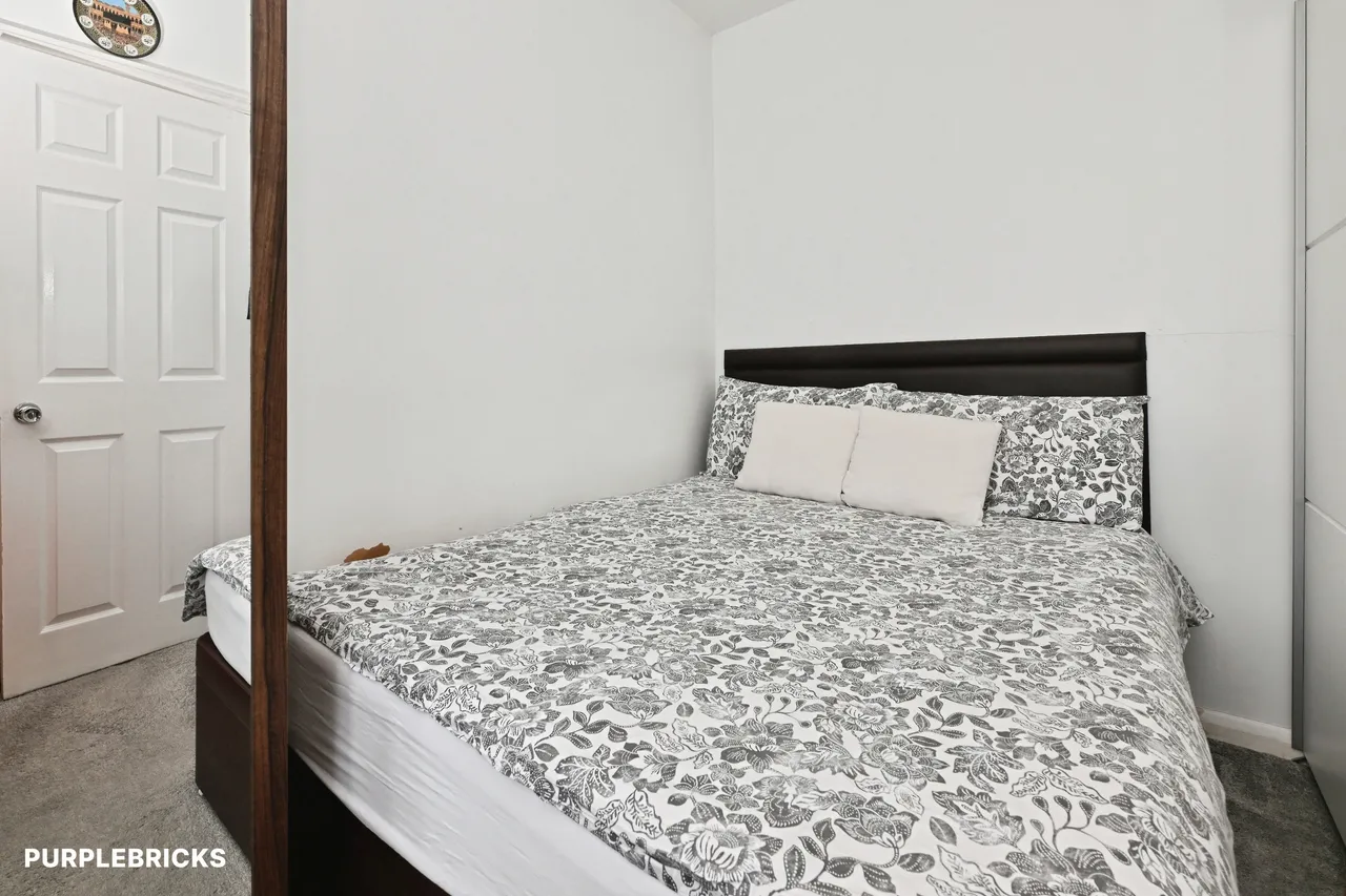 Lonsdale Avenue, Romford, RM7, photo 12