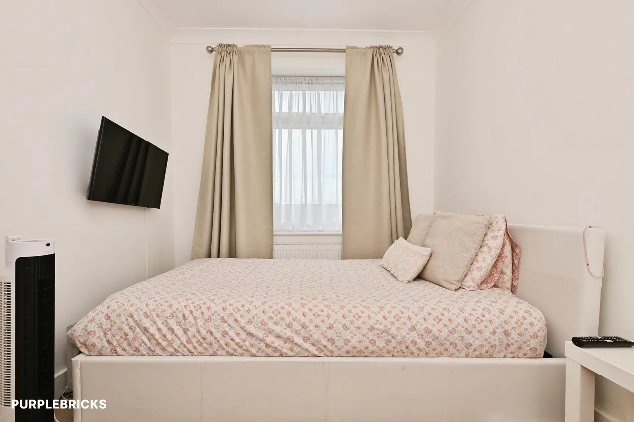 Lonsdale Avenue, Romford, RM7, photo 41
