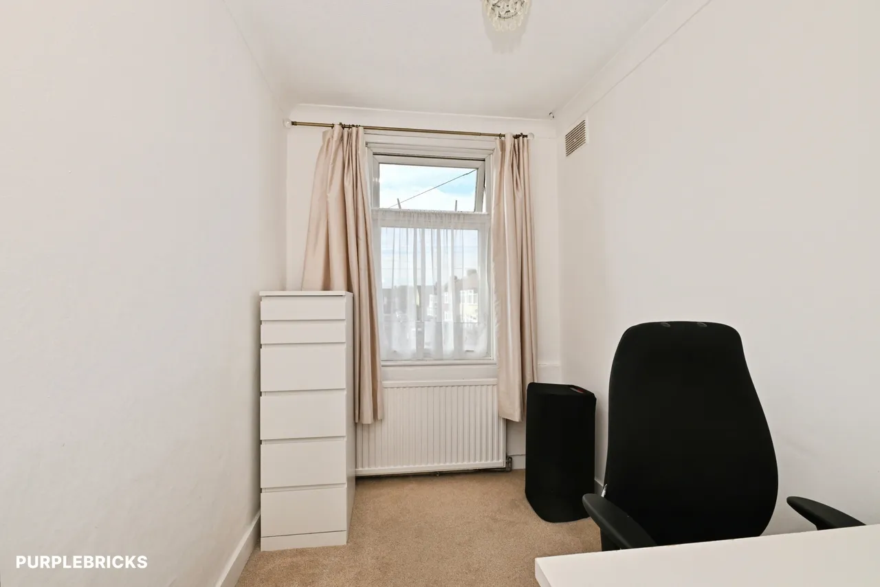 Lonsdale Avenue, Romford, RM7, photo 32