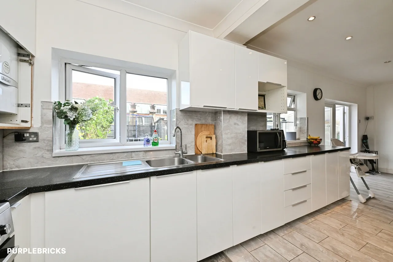 Lonsdale Avenue, Romford, RM7, photo 30
