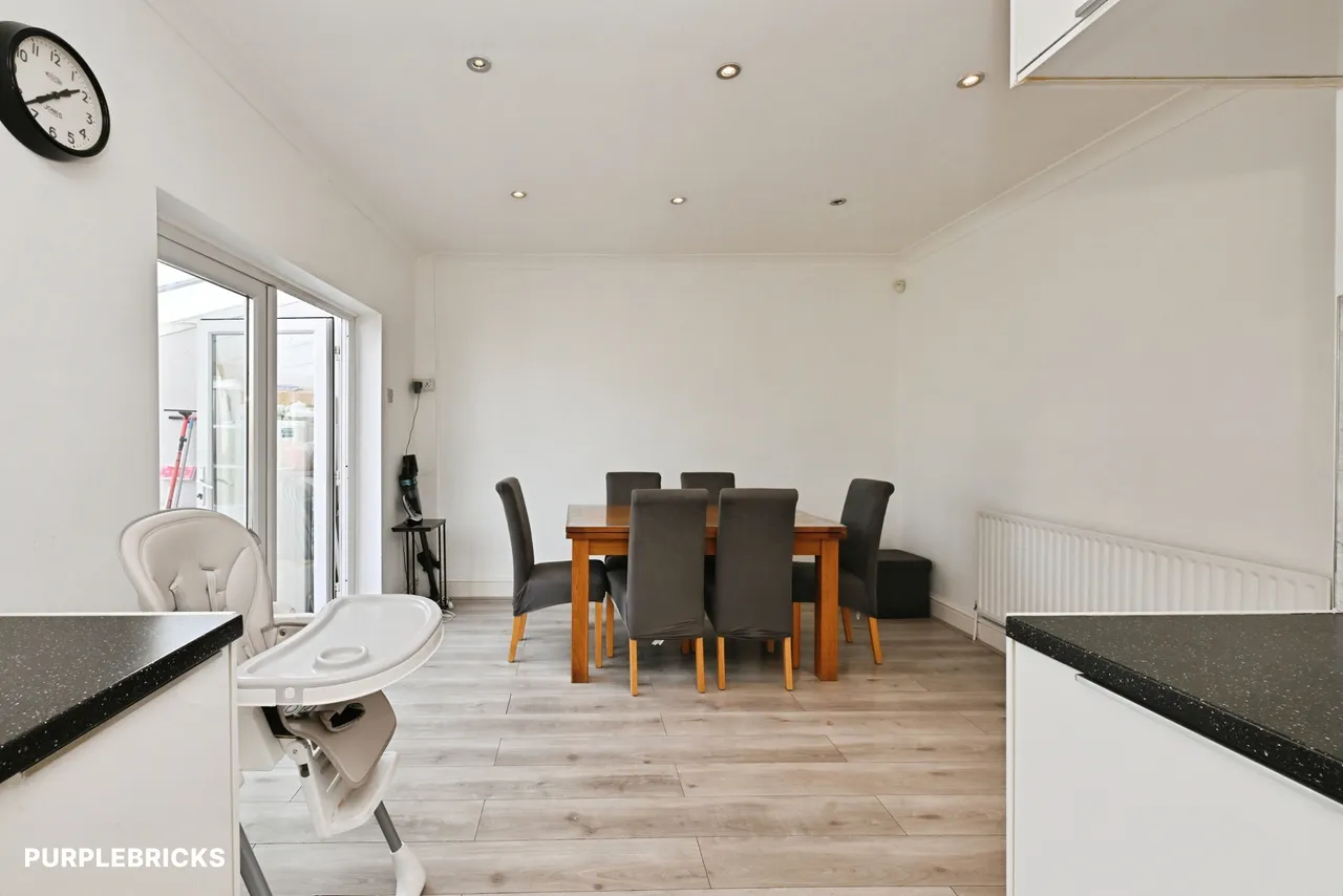 Lonsdale Avenue, Romford, RM7, photo 10