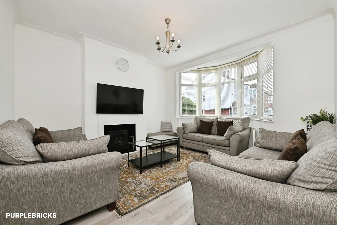 Lonsdale Avenue, Romford, RM7, photo 36