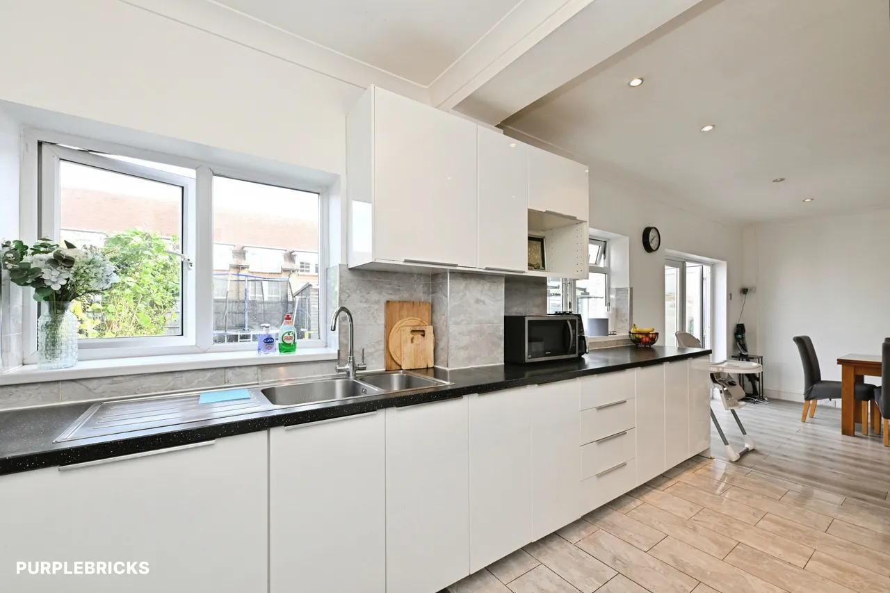 Lonsdale Avenue, Romford, RM7, photo 8