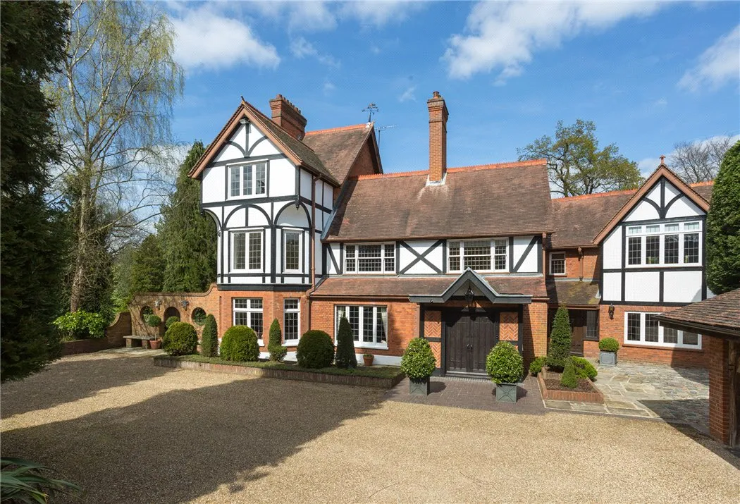 Egham, Surrey, TW20 0XY, photo 2