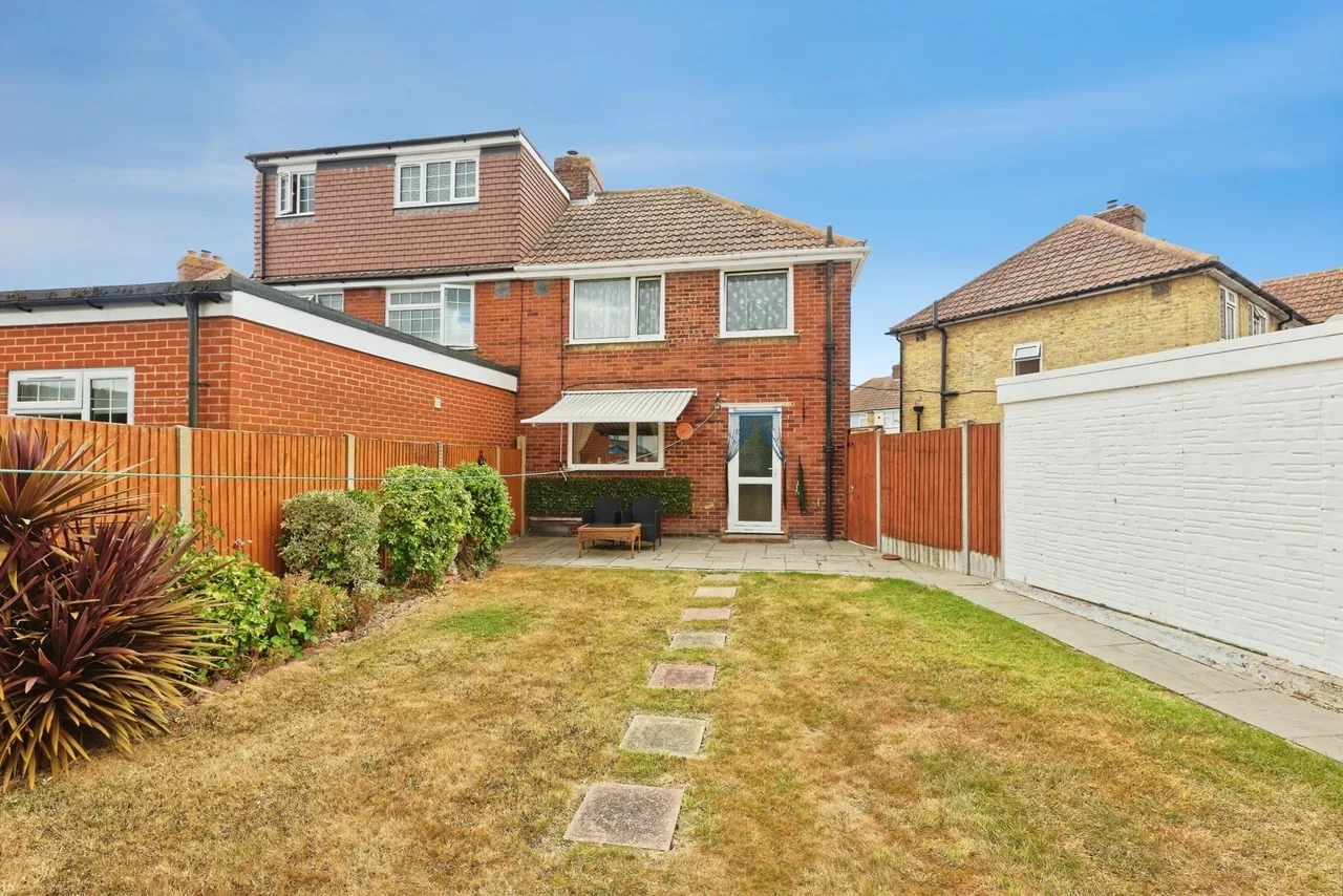 Sheldon Close, Canterbury, CT3, photo 17
