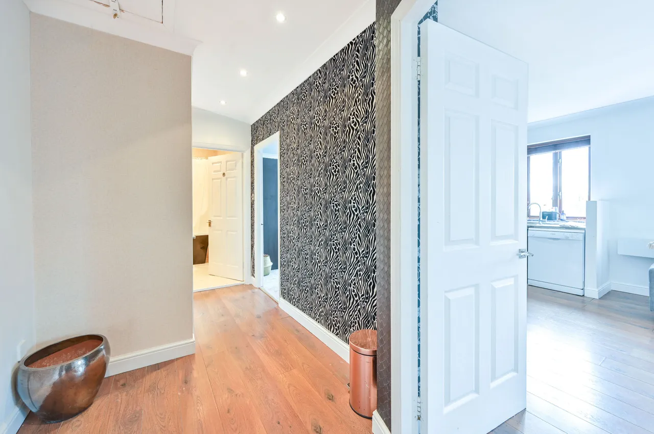 Kingston upon Thames, KT1, photo 6