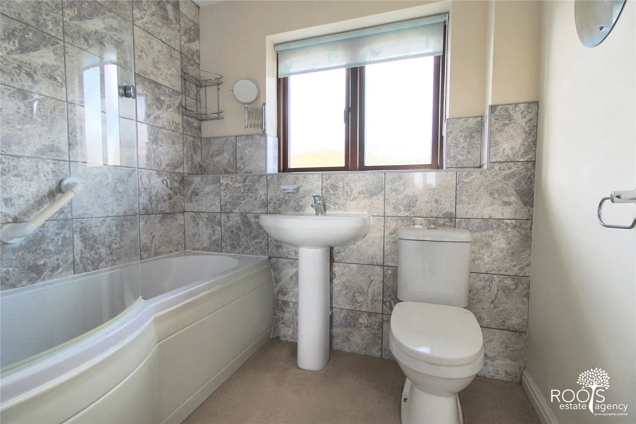 Thatcham, Berkshire, photo 8