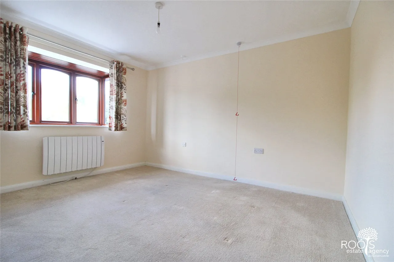 Thatcham, Berkshire, photo 6