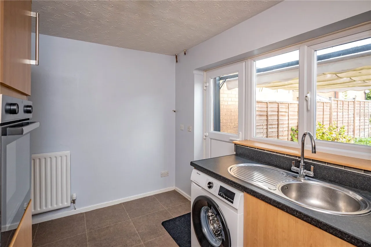 Knowesley Close, Bromsgrove, Worcestershire, B60 2RG, photo 4