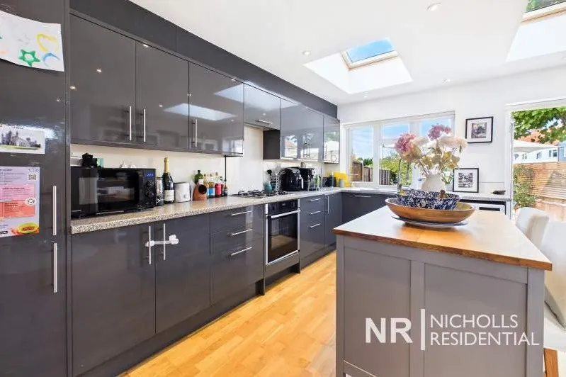 Church Rise, Chessington, KT9, photo 8
