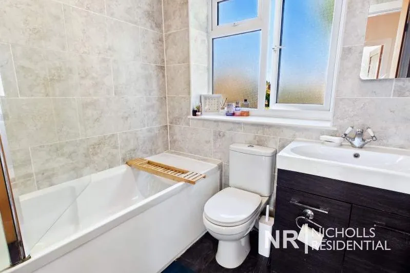 Church Rise, Chessington, KT9, photo 15