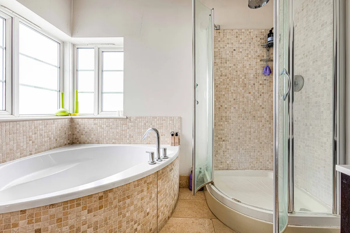 Wayside Close, London, N14, photo 12