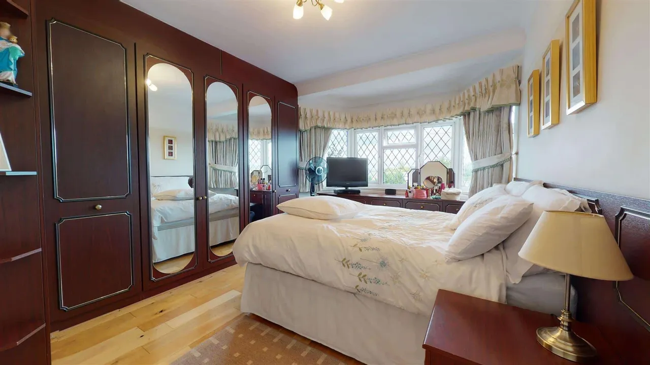 Kensington Drive, Woodford Green, IG8, photo 8
