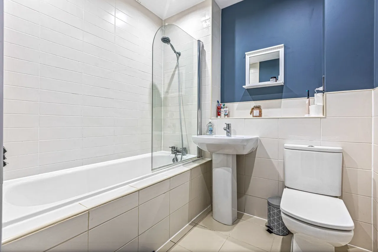 Orchard Close, Scraptoft, LE7, photo 14