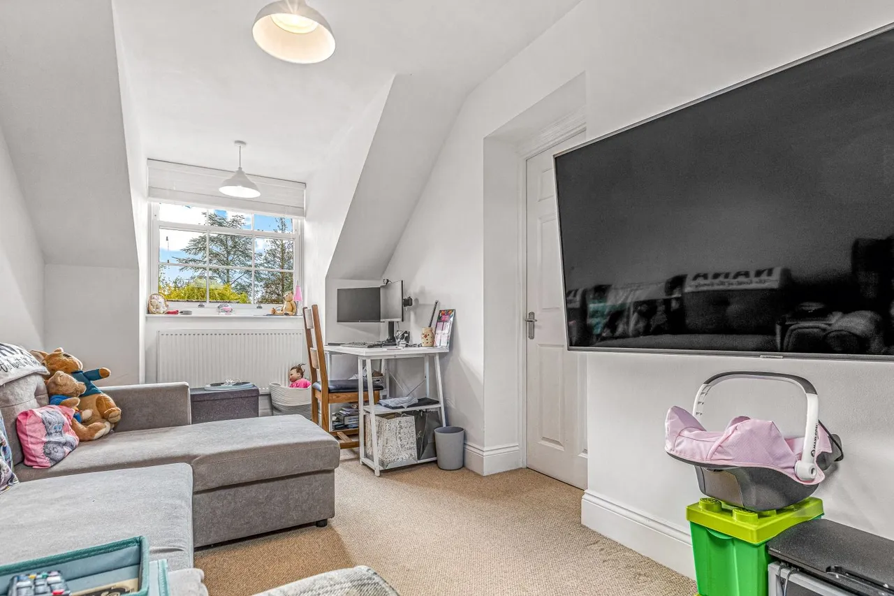 Orchard Close, Scraptoft, LE7, photo 9
