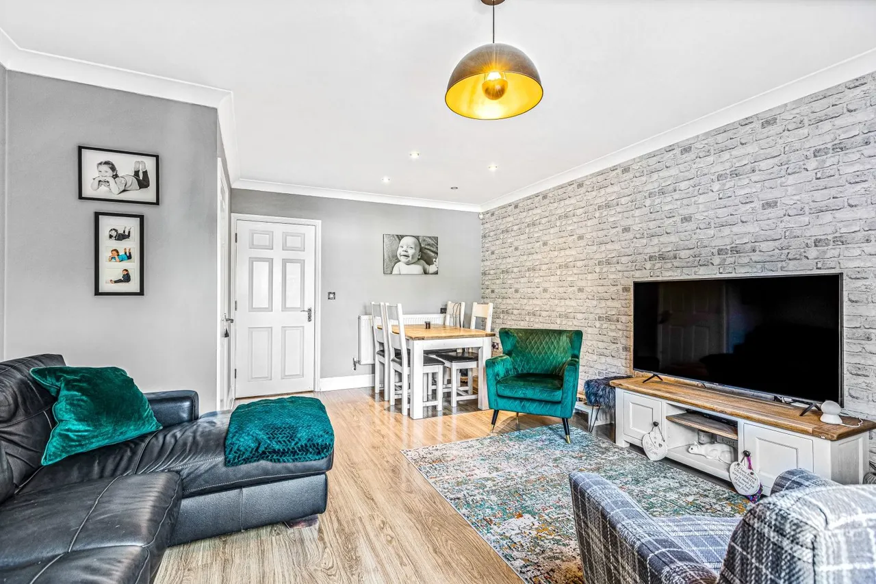 Orchard Close, Scraptoft, LE7, photo 2