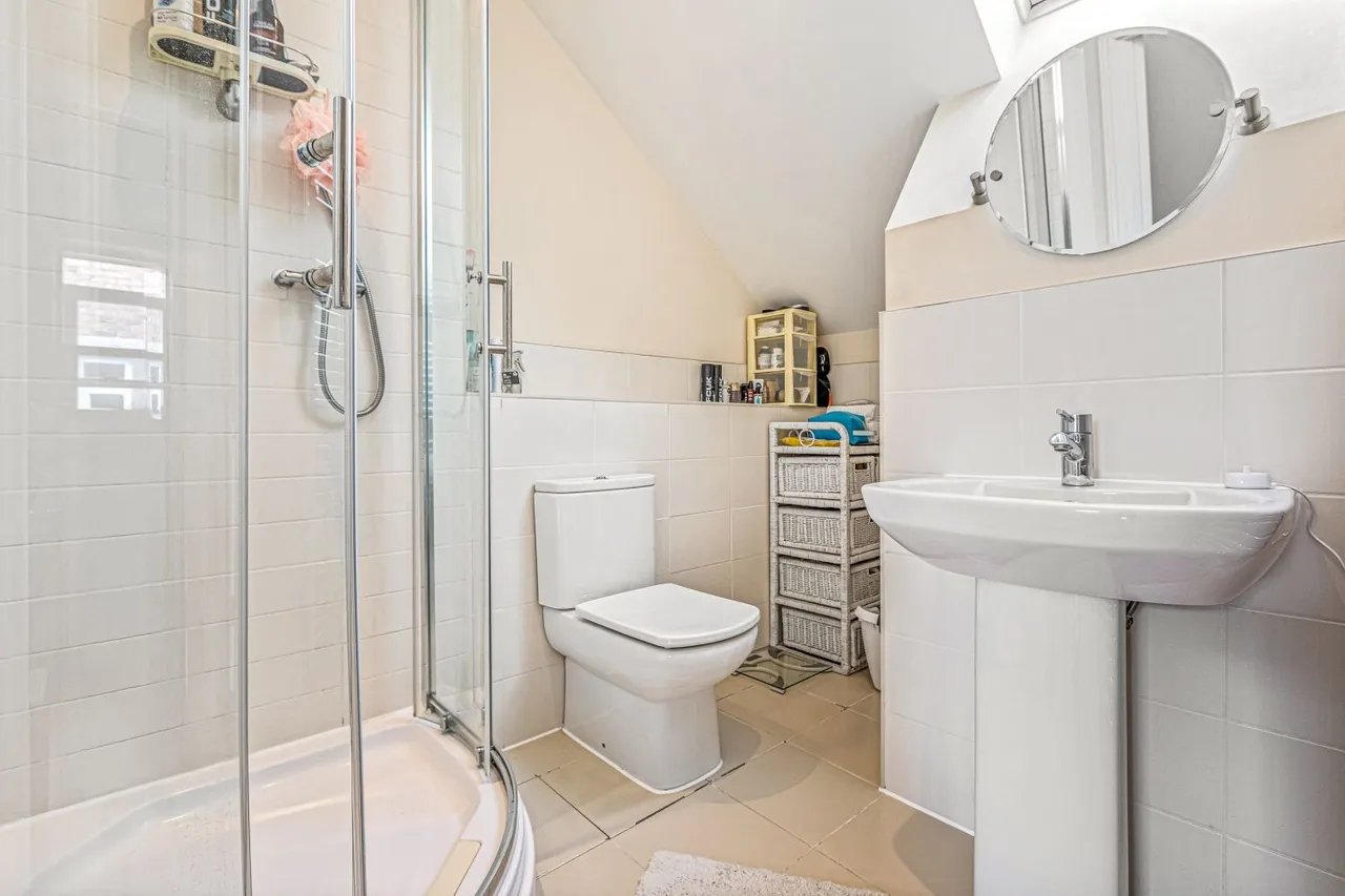 Orchard Close, Scraptoft, LE7, photo 15