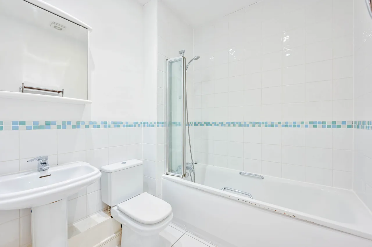 55 Abingdon Court, 9 Heathside Road, Woking, photo 9