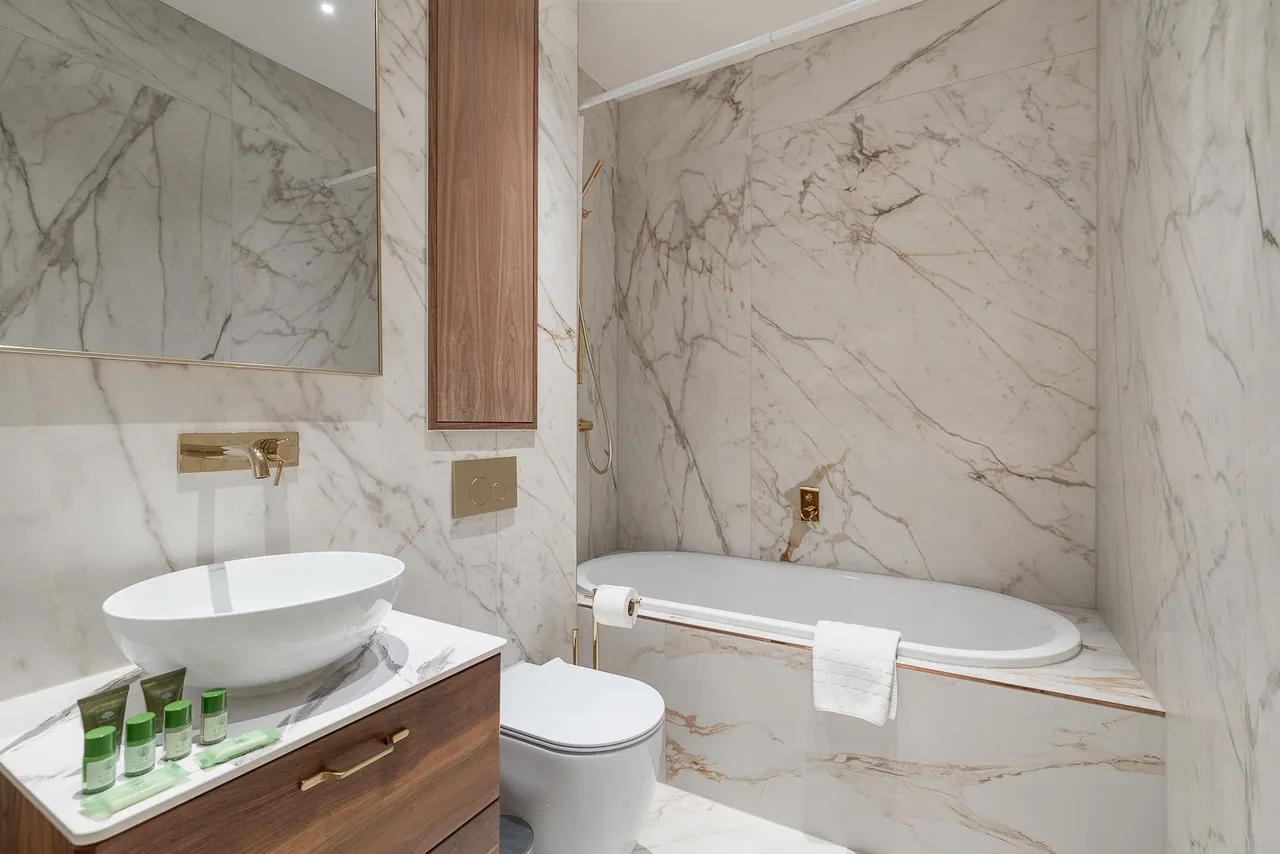 Central Avenue, Fulham, SW6, photo 17