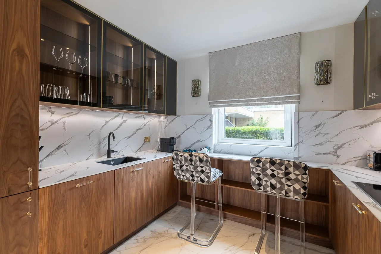 Central Avenue, Fulham, SW6, photo 9