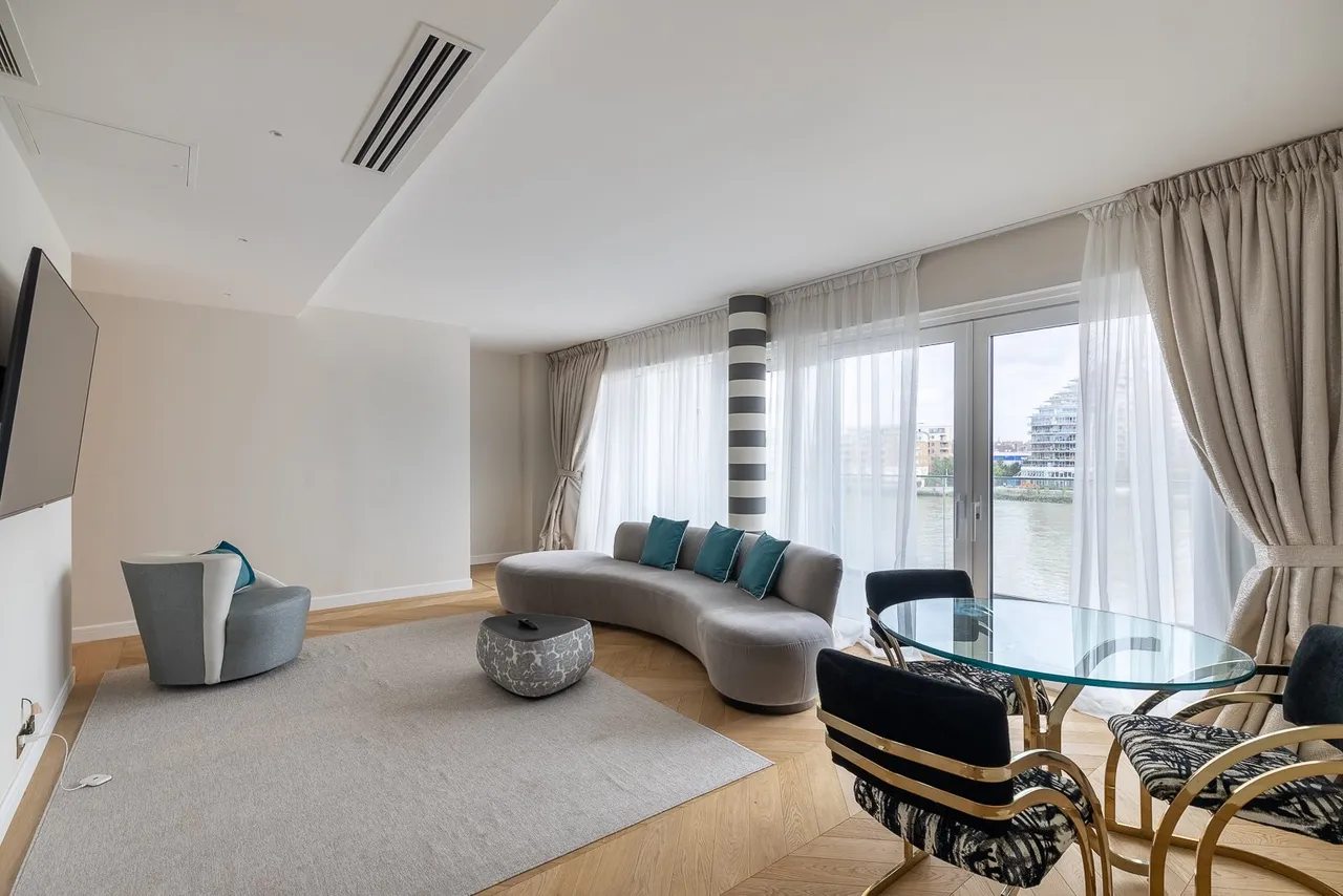 2 bed flat to rent, Central Avenue, Fulham, SW6