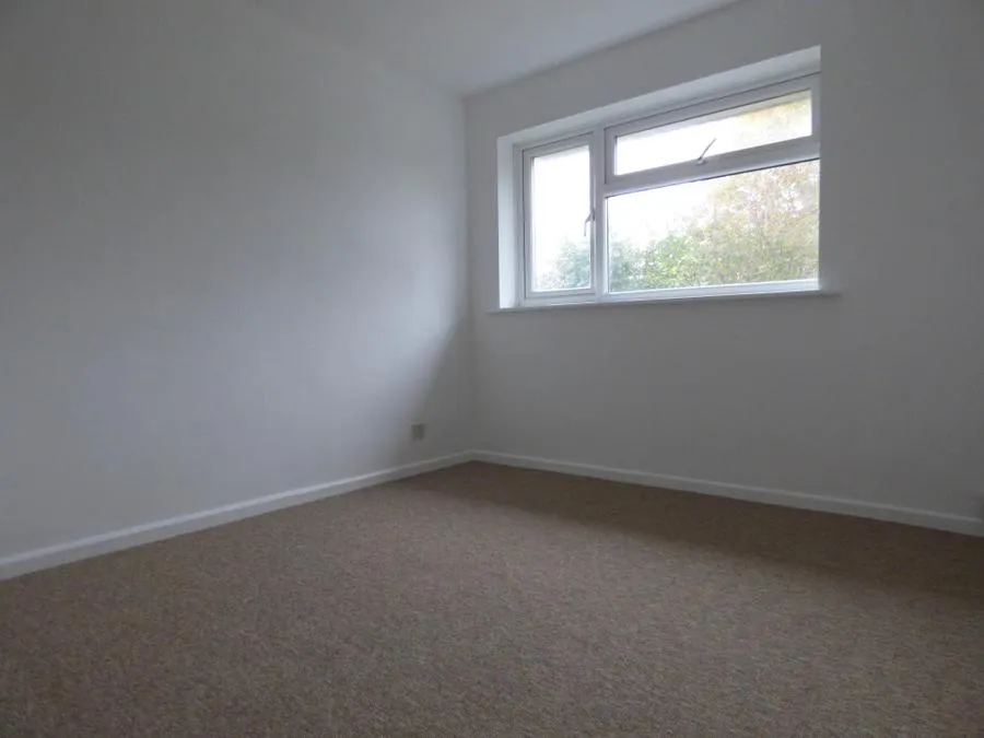 Woodmill Lane, Southampton, SO18, photo 4