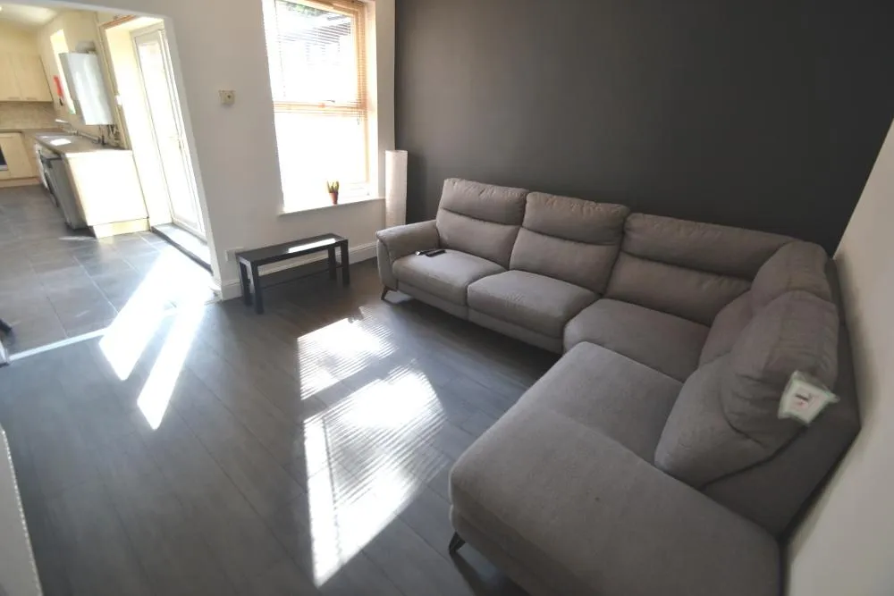 6 bed house to rent, Balfour Road, Lenton, NG7