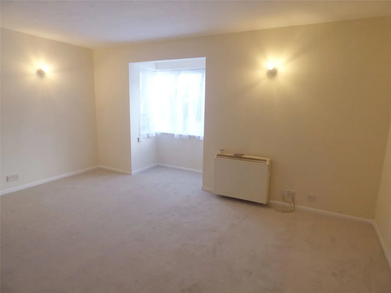 Gatting Close, Edgware, HA8, photo 3