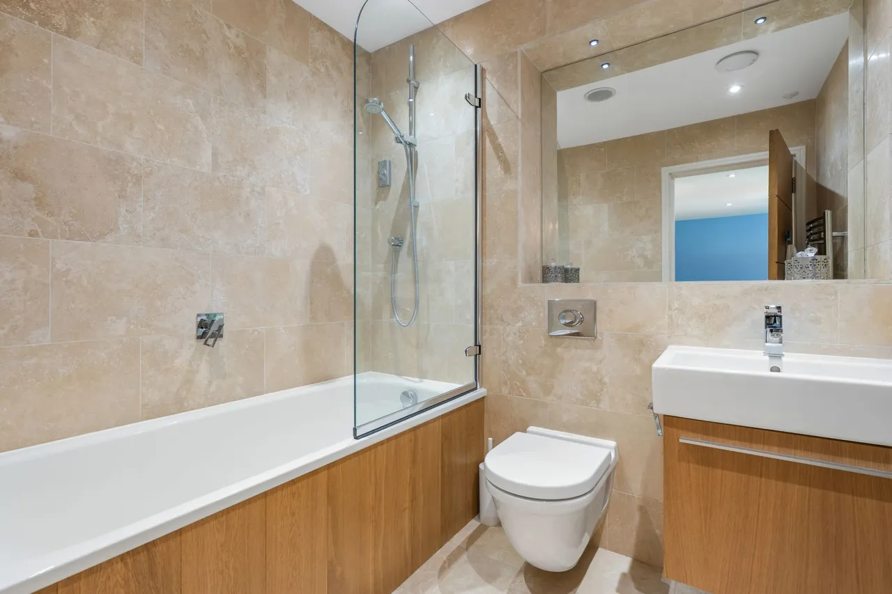 St. Johns Road, Hazlemere, HP15, photo 23