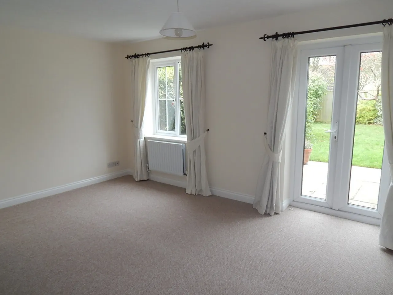 Southmoor, OX13, photo 3