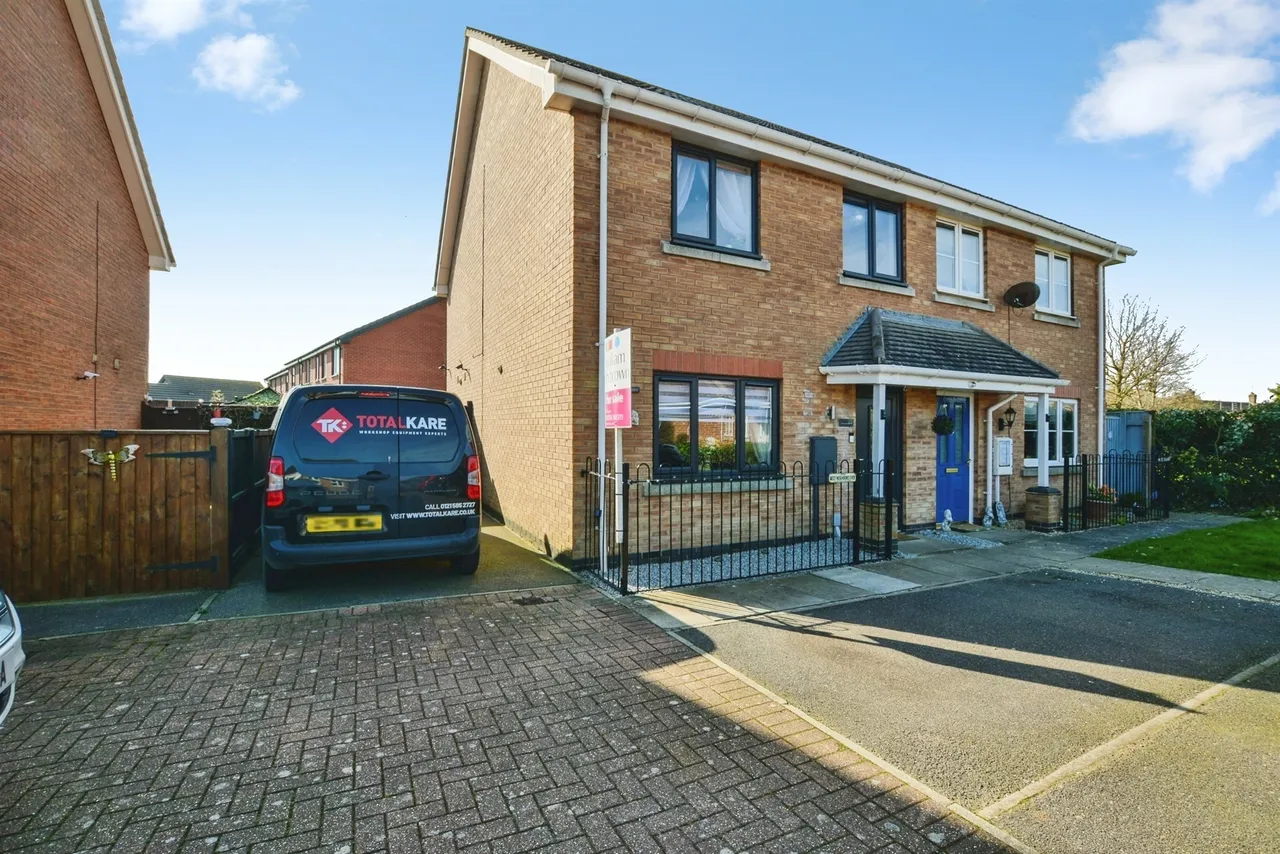 3 bed house for sale — Simpson Close, Chapel St. Leonards, Skegness