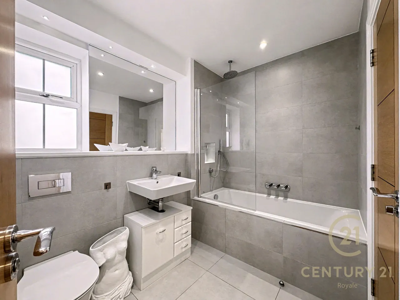 Bridge Street, Walton-On-Thames, KT12, photo 13