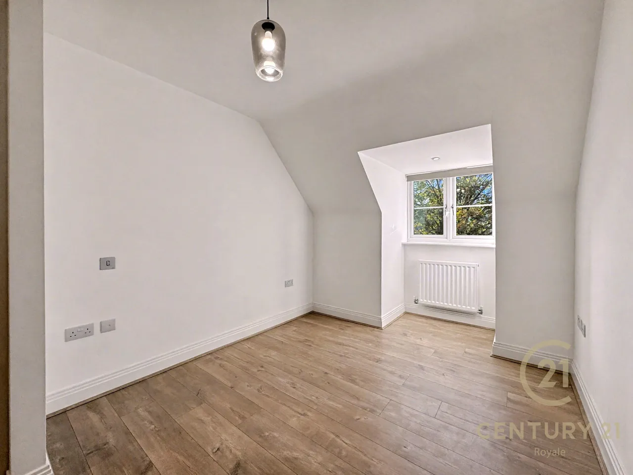 Bridge Street, Walton-On-Thames, KT12, photo 6