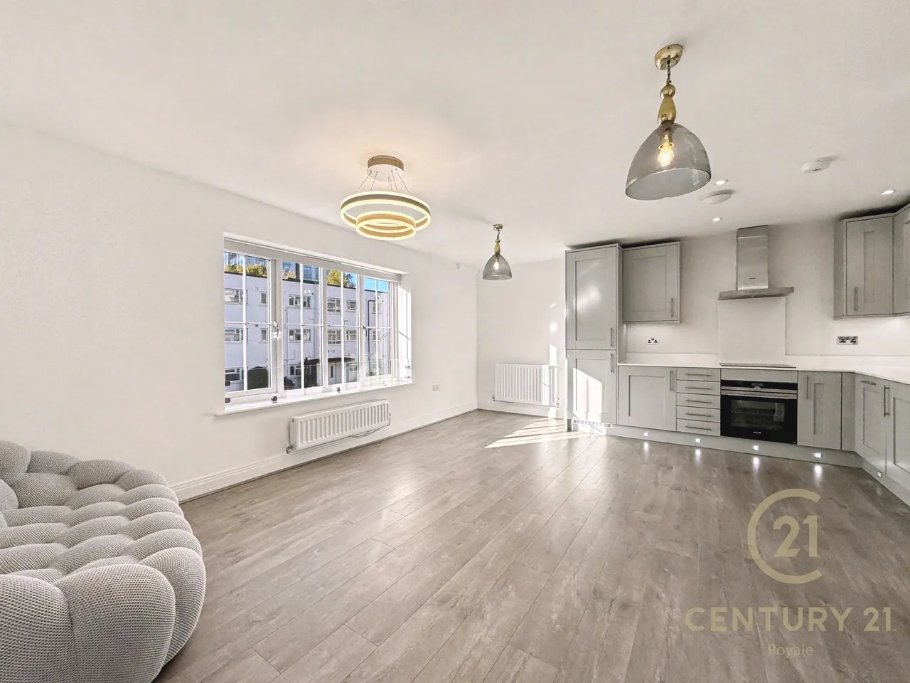Bridge Street, Walton-On-Thames, KT12, photo 2