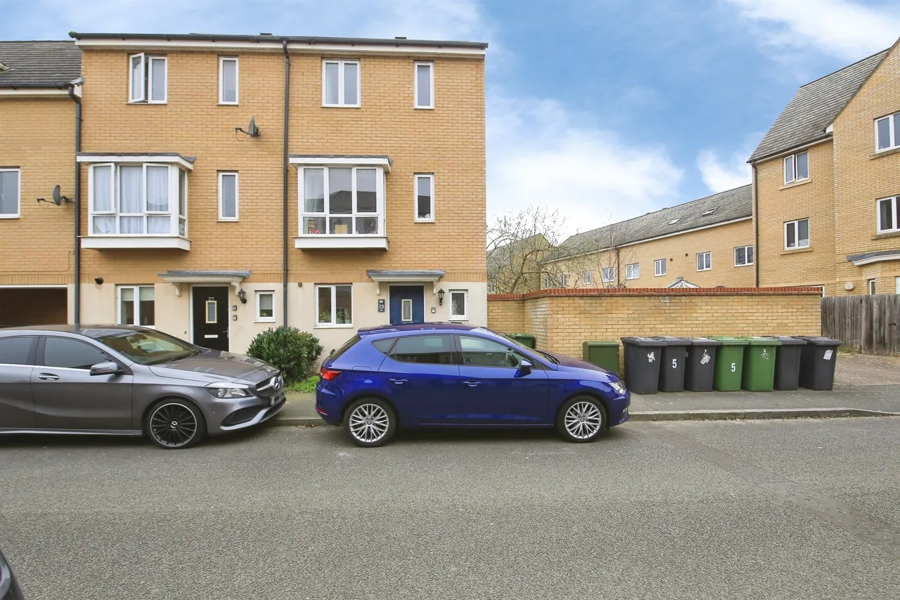 Harn Road, Hampton Centre, Peterborough, photo 4
