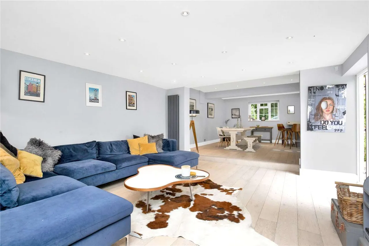 Chichester Road, Midhurst, West Sussex, GU29 9QE, photo 4