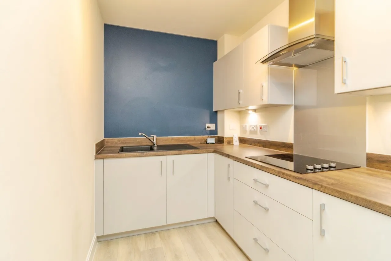 Barnsdale Drive, Westcroft, Milton Keynes, Buckinghamshire, MK4, photo 8