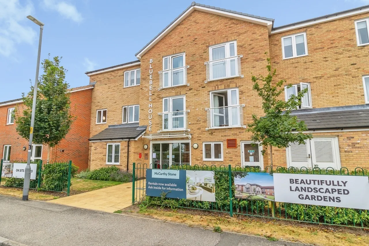1 bed flat for sale — Barnsdale Drive, Westcroft, Milton Keynes, Buckinghamshire, MK4
