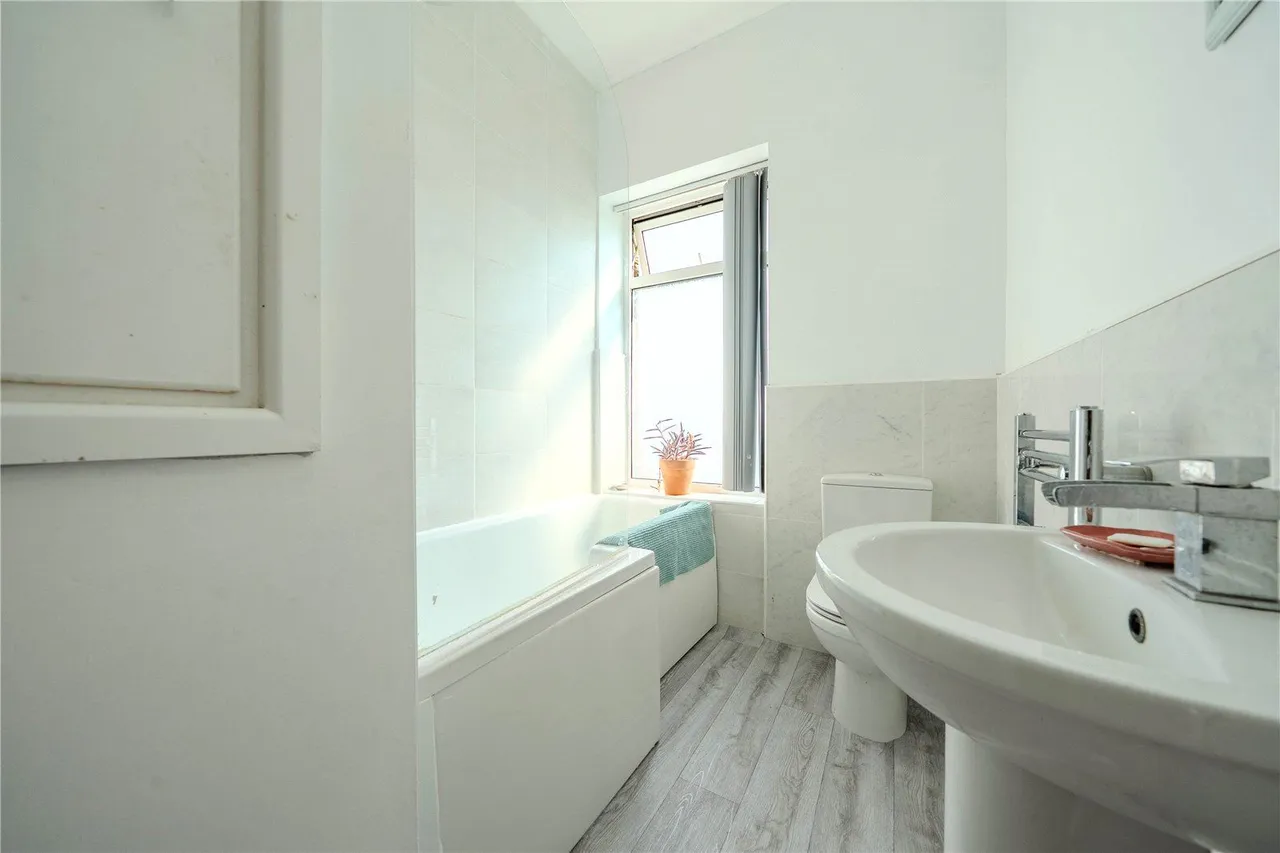 Oak Street, Pudsey, LS28, photo 7