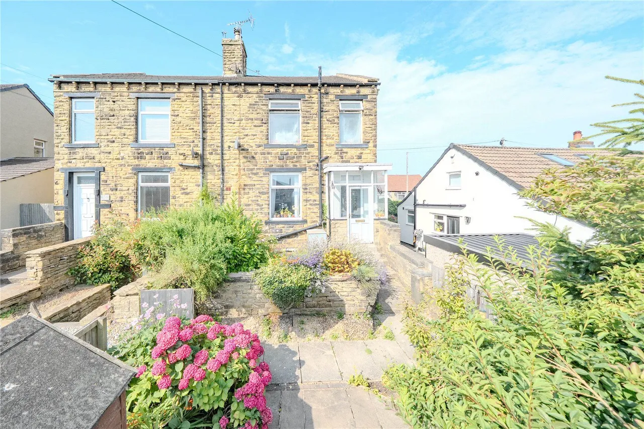 Oak Street, Pudsey, LS28, photo 8