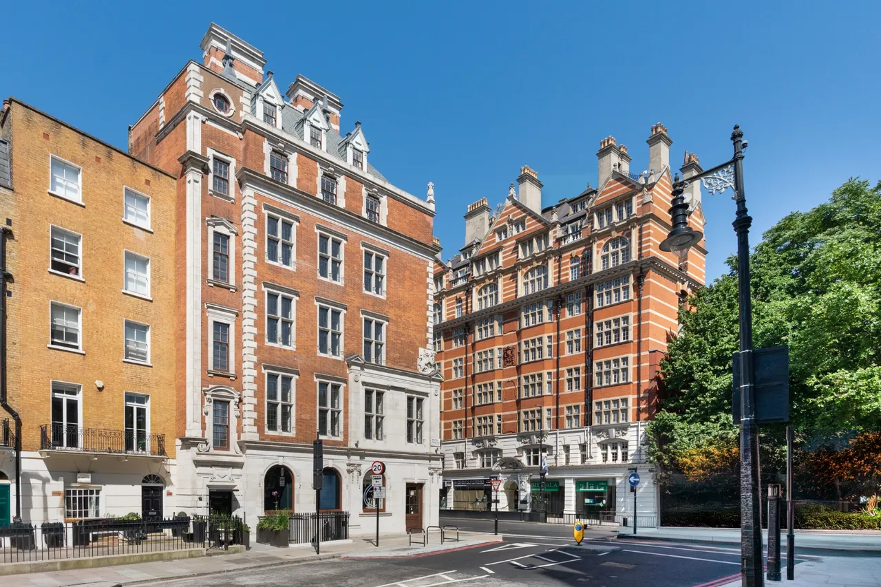 3 bed flat for sale — Knightsbridge Gate, Knightsbridge, London