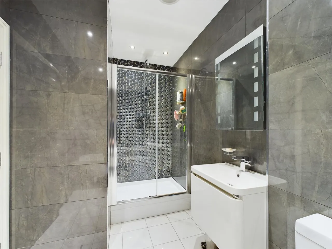 The Crescent, Scarborough YO11 2PW, photo 10