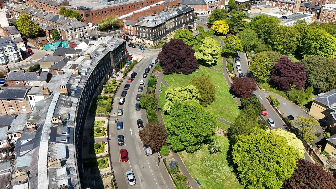 The Crescent, Scarborough YO11 2PW, photo 17